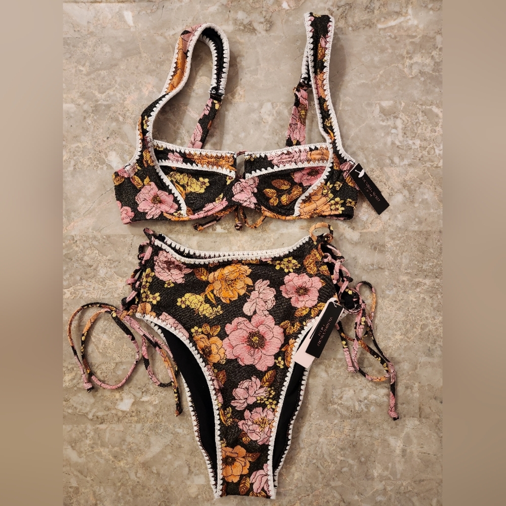 32B/M VS Swim Full Coverage Cheeky Bikini Set Tropical Island Getaway